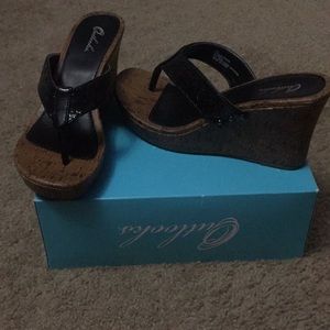 Outlook Glison Black Glitter Wedge Sandal